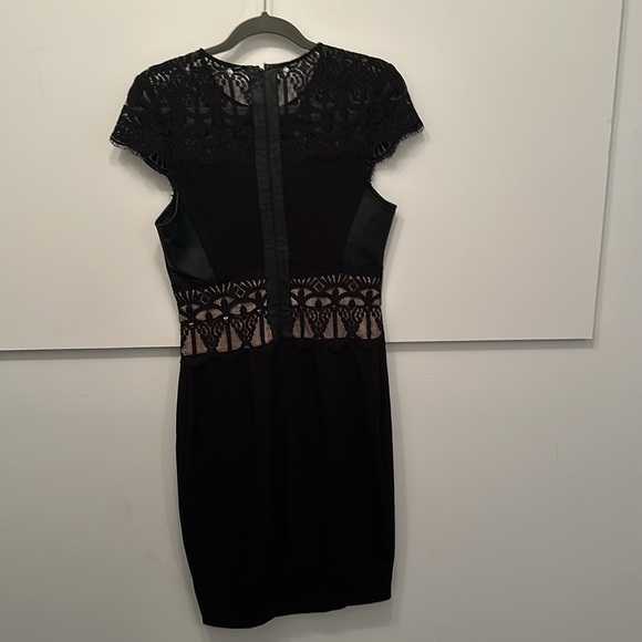 Lipsy black dress with lace details back zipper size 6 - Picture 9 of 11